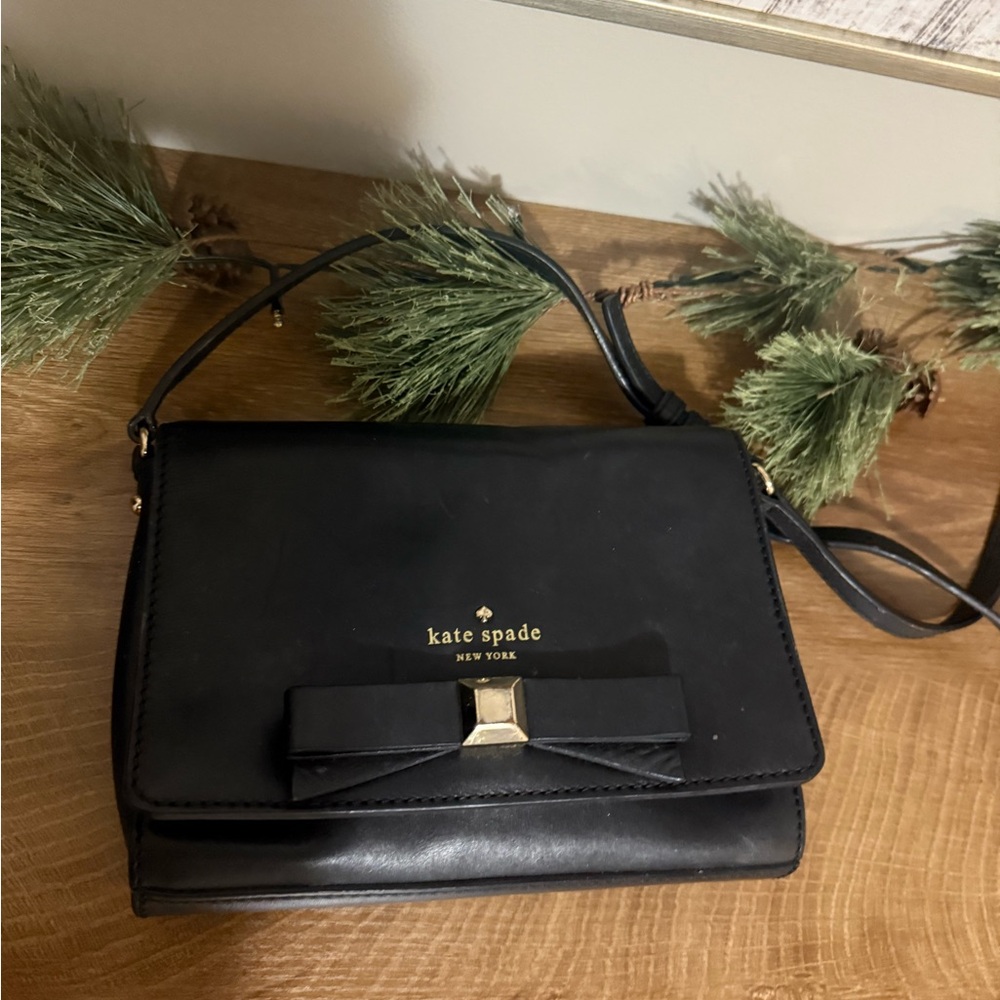 Kate Spade Holly Street Rubie Crossbody – Black Leather Bow Detail Preloved
